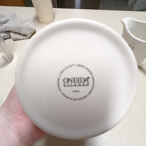 Cream and sugar set - Picture 2 of 8